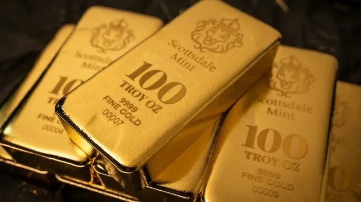 Gold Price Today: $4,038 on Fed Decision Day With PCE Due…